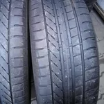 Продам пару шин б/у лето R17 225/55  Goodyear