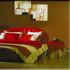 Итальянская кожаная круглая кровать Бартоломео