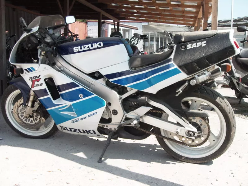продам Suzuki RGV250  1993г/в