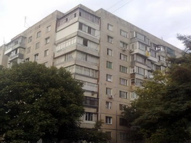 продам 2-к квартиру по ул.Варненской 55000,  торг