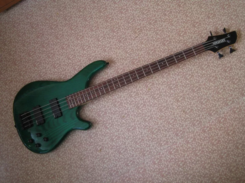 Продам бас гитару Fernandes Gravity Deluxe 4 (Корея)