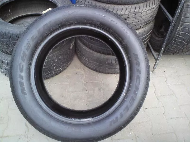 Продам комплект шин б/у всесезон R20  305/50 Michelin 5