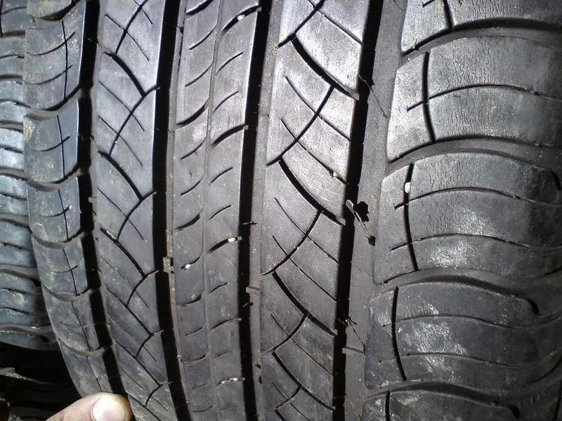 Продам пару шин б/у лето R17 255/60  Michelin 3