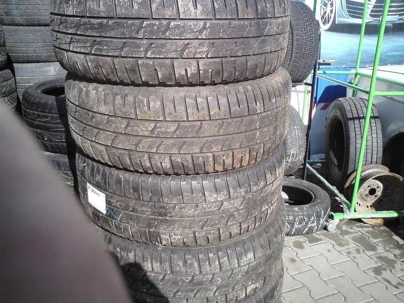 Продам комплект шин б/у лето R19 255/55  Pirelli