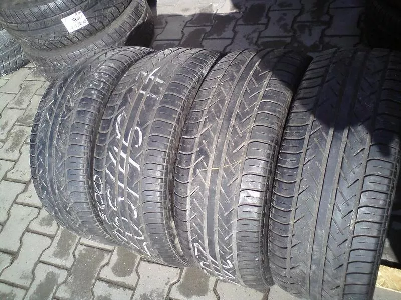 Продам комплект шин б/у лето R17 205/45  Pirelli 2