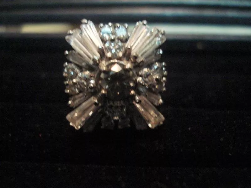 Старинное кольцо с бриллиантами и белыми сапфирами 3