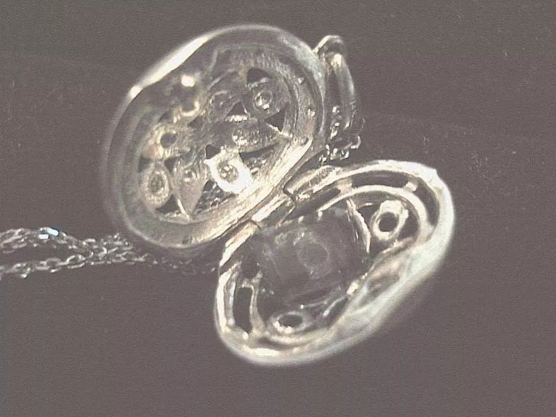 Антикварный кулон-медальон с бриллиантами 4