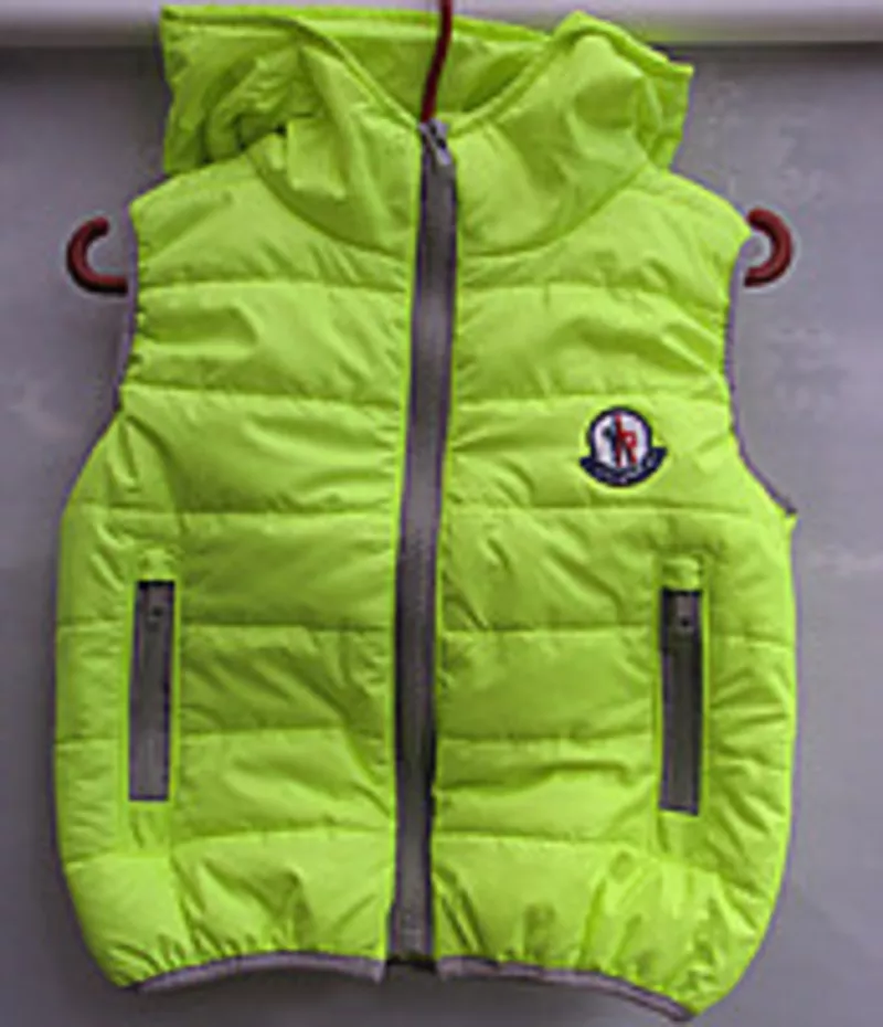 Детские жилетки Moncler  4