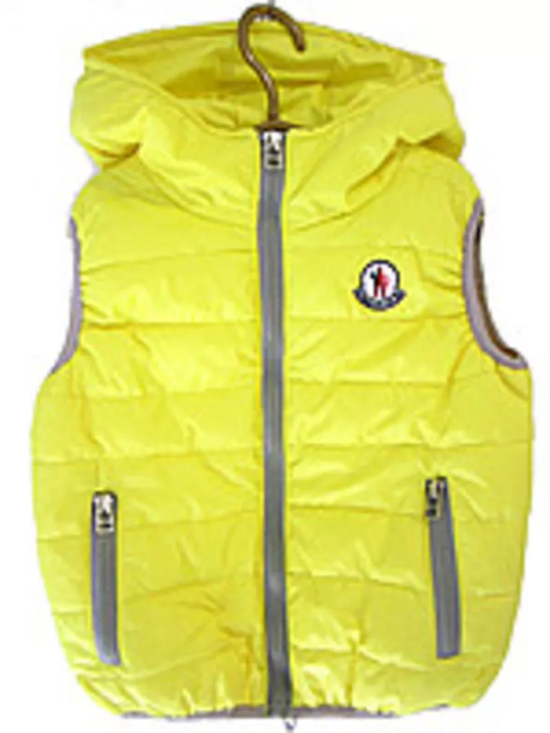 Детские жилетки Moncler  10