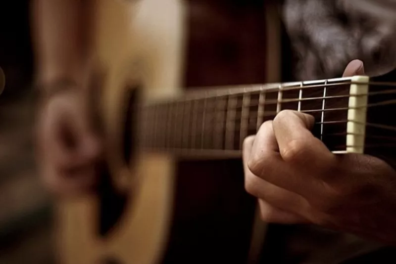Уроки гитары в Одессе | Преподаватель игры на гитаре.
