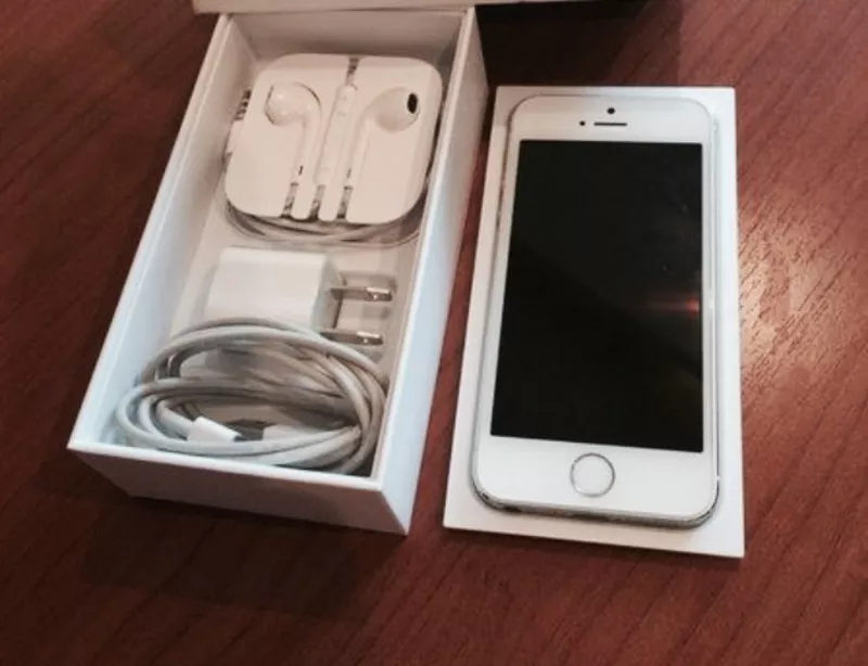 Продам телефон,  iPhone 5,  белый,  как новый чехол в подарок