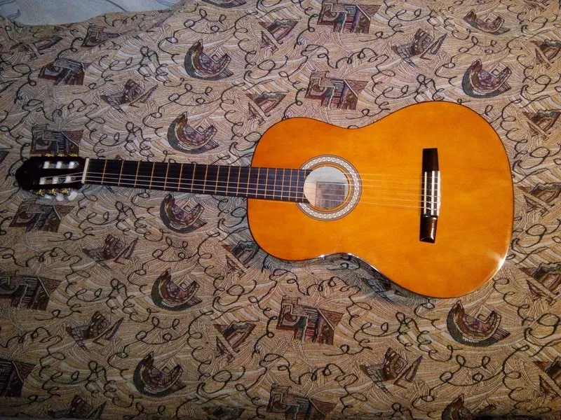  Продам классическую гитару Valencia CG 150 - 1300 гривен
