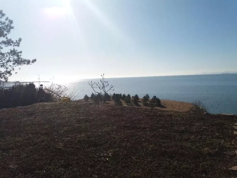 Панорама моря,  6 сотки ,  все коммуникации