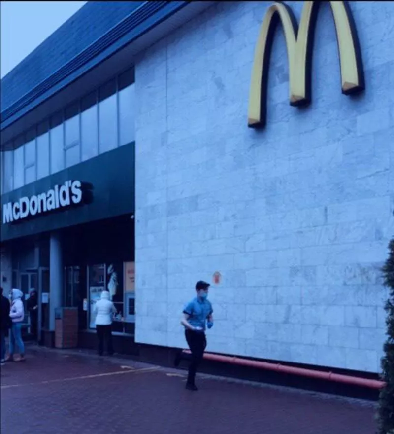 Опыт работы 18-летней украинки Снежаны,  в корпорации McDonald’s 8