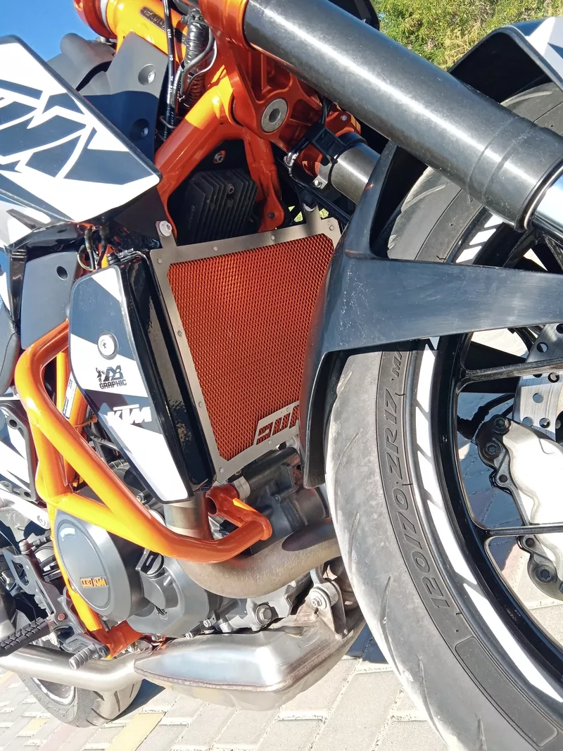 KTM 690 Duke, ABS 2015 4
