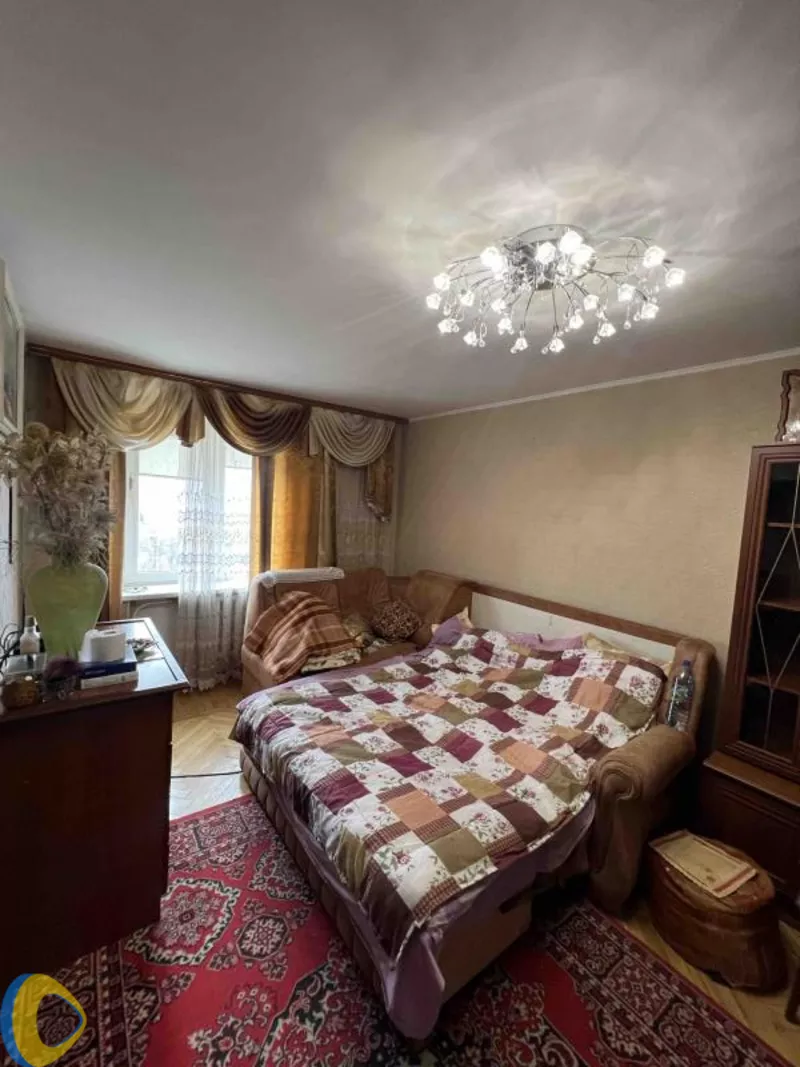 Продам 3-х комнатнатную квартиру на ул.Канатная Приморский р-н. 4