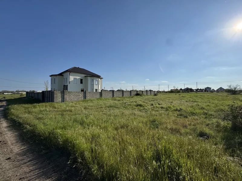 Продам участок в Новой Дофиновке  4