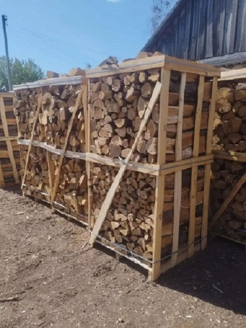 Доставка дров,  паливних брикетів. Щільне укладання в машину. 3