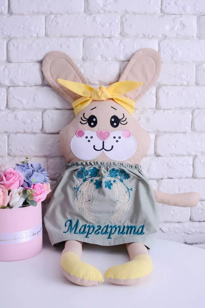 Корпоративні подарунки з вишивкою від Fairytale
