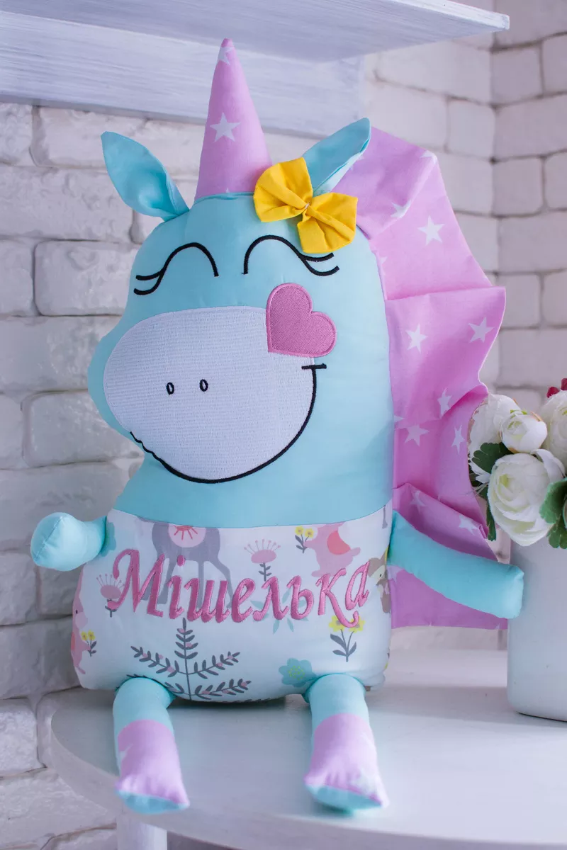 Корпоративні подарунки з вишивкою від Fairytale 5
