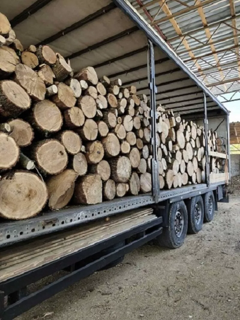 Продаєм якісні дрова рубані, брикети Nestro та вугільні Одеса.