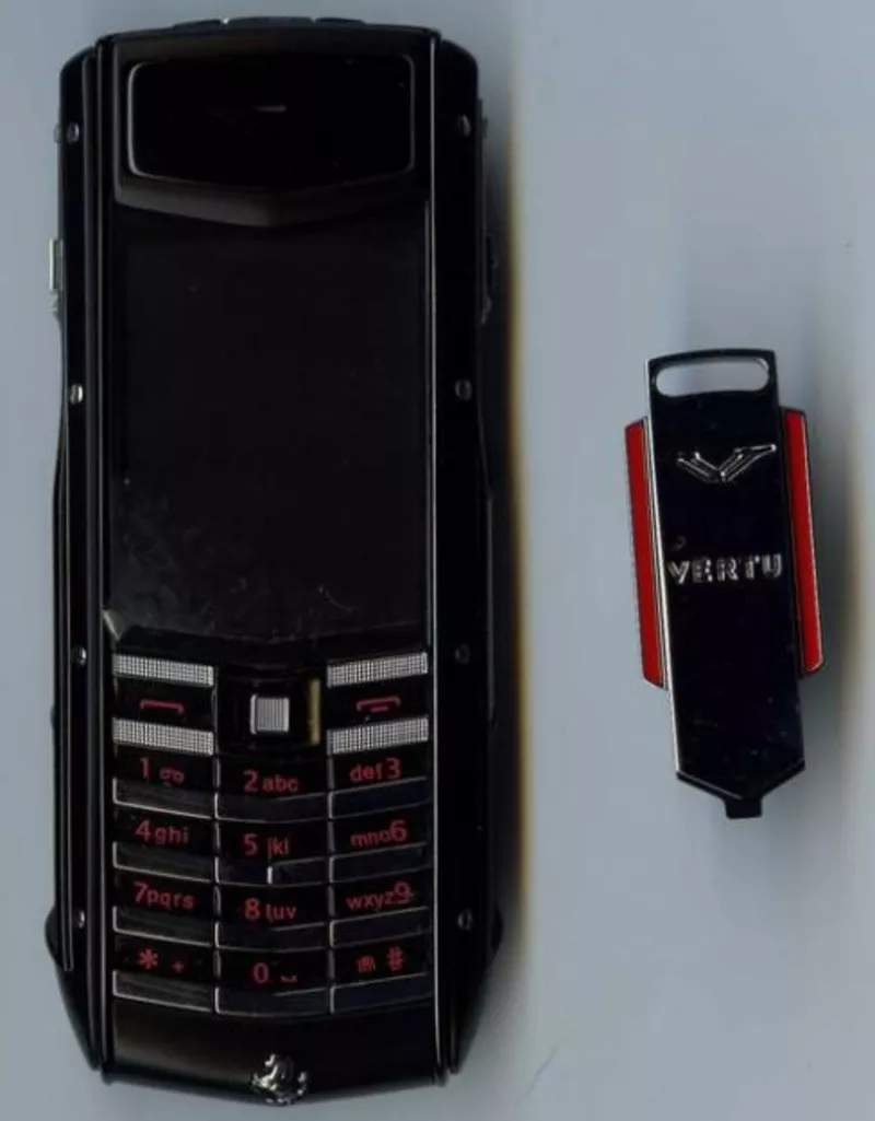 Продам копию телефона  Vertu Ascent Ti Ferrari Nero