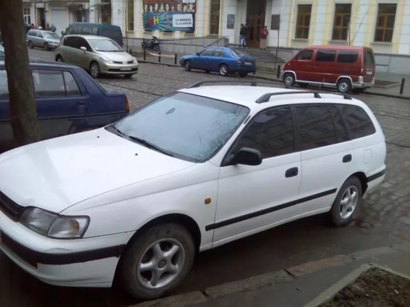   Продам Toyota Carina E universal 1.6