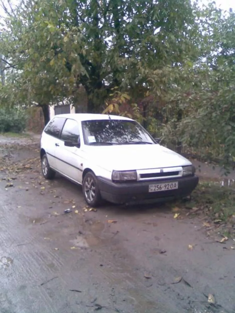 Fiat Tipo 1993г., 1.4, цв.белый, 3х дв., тит.диски, эл.стекл.под., СД, колонк