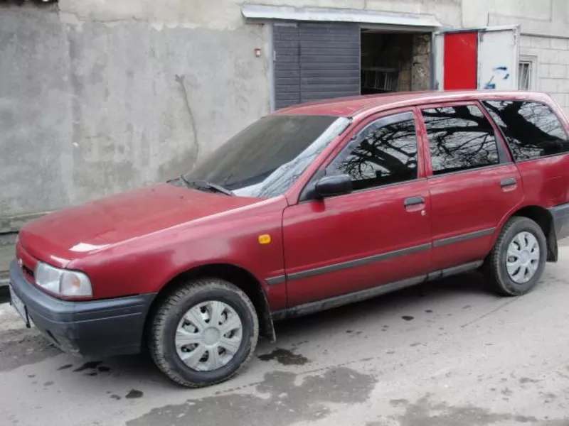 NISSAN Sunny